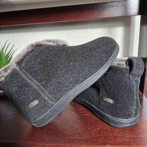 Arcopedico Charcoal Ankle Boots with Plush Lining